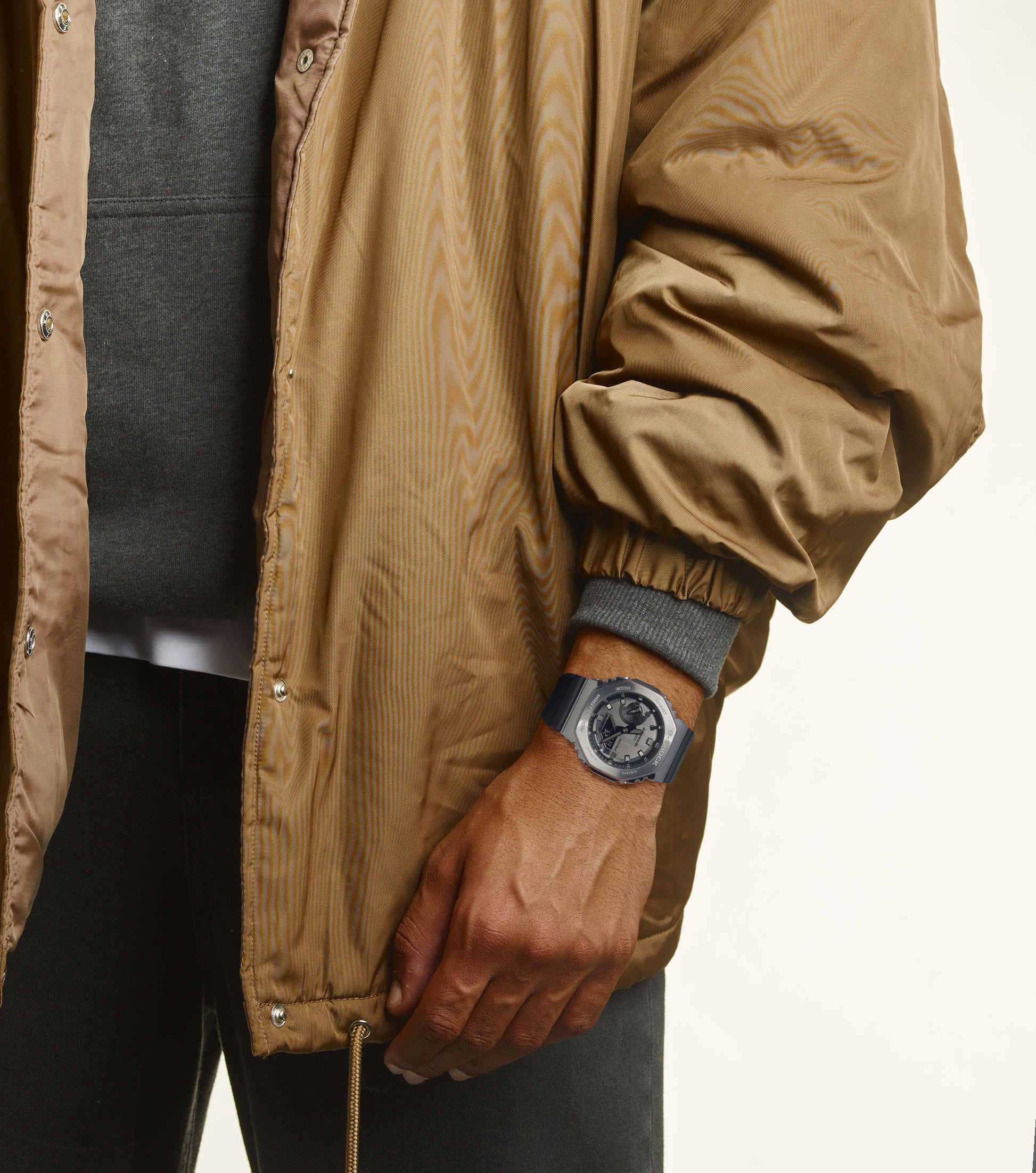 CASIO G-SHOCK nan originale – dettaglio tecnologia orologio uomo (resistente 200m, antiurto, design sportivo)
