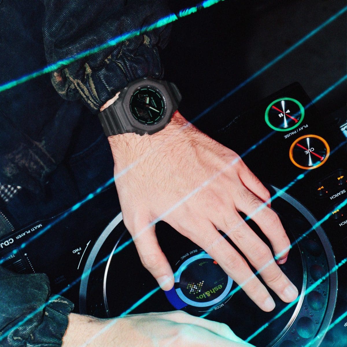 CASIO G-SHOCK GA-2100K-1AER originale – lifestyle indossato (Carbon Core Guard, 200m, analogico-digitale)