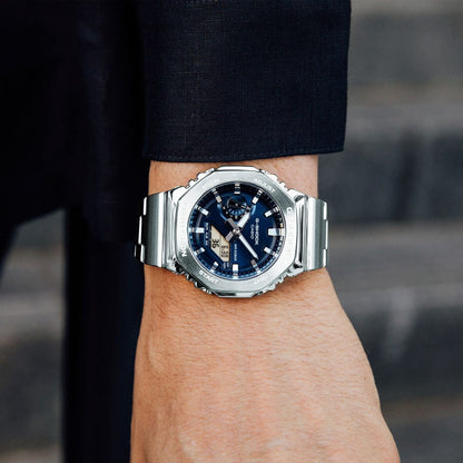 CASIO G-SHOCK GM-2110D-2BER originale – vista cinturino orologio uomo (lunetta e bracciale in acciaio, antiurto, impermeabile 20 bar)